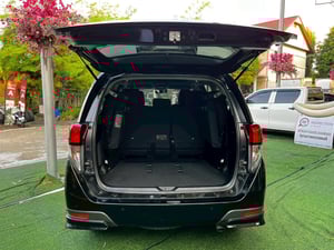 Toyota Innova Crysta 2.8 6AT ปี 2022 #เบาะ3แถว 7ที่นั่ง 