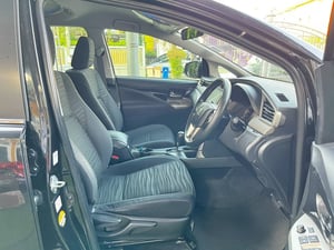 Toyota Innova Crysta 2.8 6AT ปี 2022 #เบาะ3แถว 7ที่นั่ง 