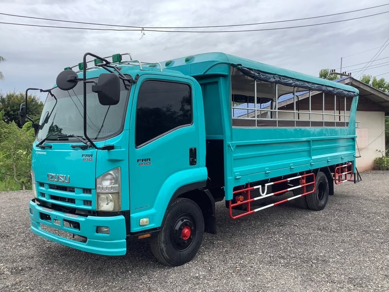 ISUZU FRR 210 ปี 53 ยาว 5.5 ISUZU FRR 210 ปี 53 ยาว 5.5