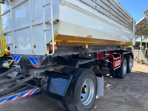 FXZ360 ปี61 10 น๊อต มือเดียวป้ายแดง กระบะท้องเรือ ใส่ได้ 31 ตัน