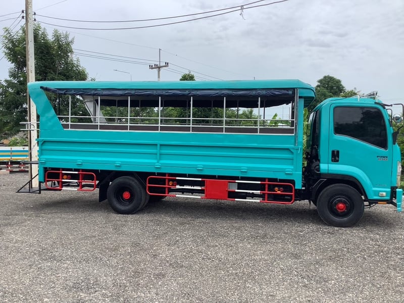 ISUZU FRR 210 ปี 53 ยาว 5.5 ISUZU FRR 210 ปี 53 ยาว 5.5