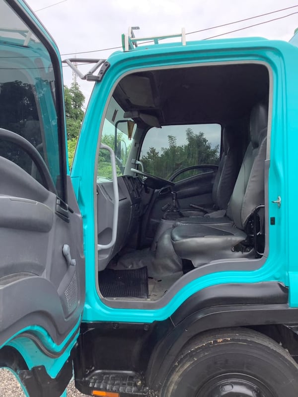 ISUZU FRR 210 ปี 53 ยาว 5.5 ISUZU FRR 210 ปี 53 ยาว 5.5