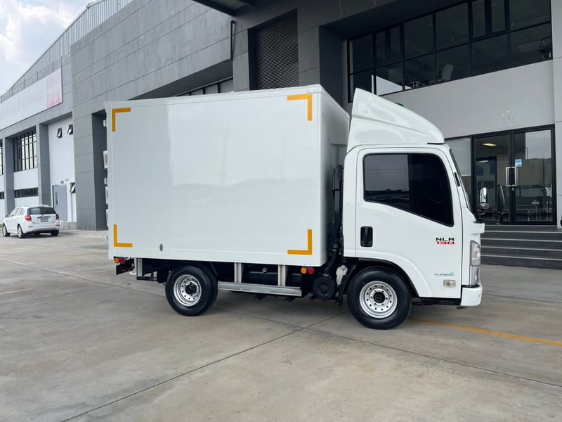 ISUZU NLR 130 แรง ปี 58 ยางใหม่ 4 เส้น พร้อมใช้