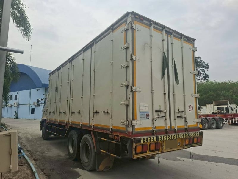 HINO FG รถบรรทุก 6ล้อ ตู้แห้ง ปี61 เจ้าของขายเอง HINO FG รถบรรทุก 6ล้อ ตู้แห้ง ปี61 เจ้าของขายเอง