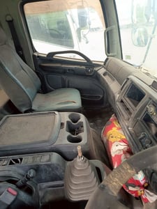 หัวลากฮีโน่ 344 ปี 57 มี 10 คัน 