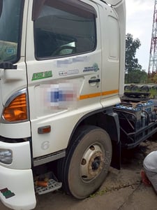 หัวลากฮีโน่ 344 ปี 57 มี 10 คัน 