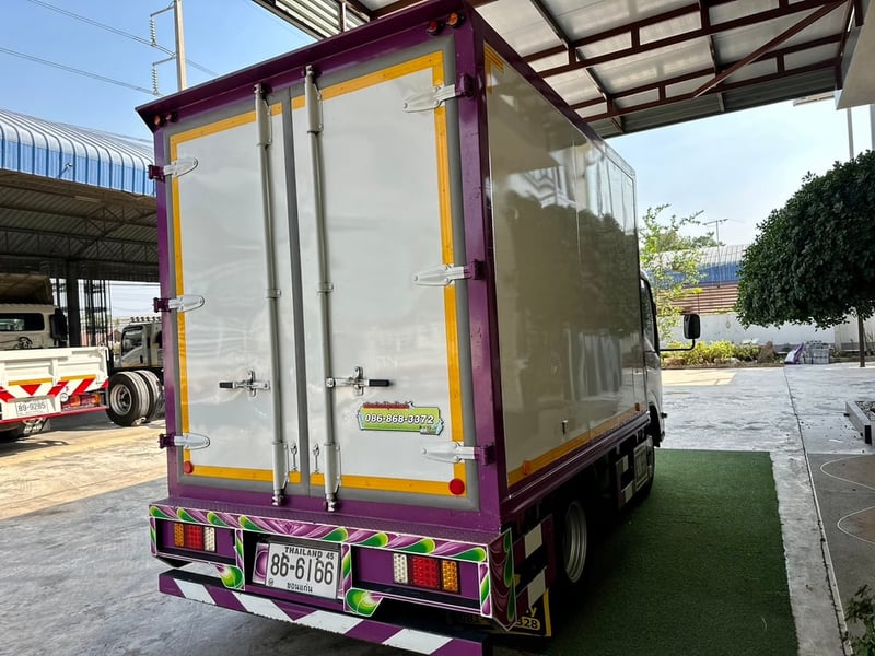 ISUZU NMR รถบรรทุก 6ล้อ ตู้แห้ง ปี67 ตู้ยาว 3 เมตร 