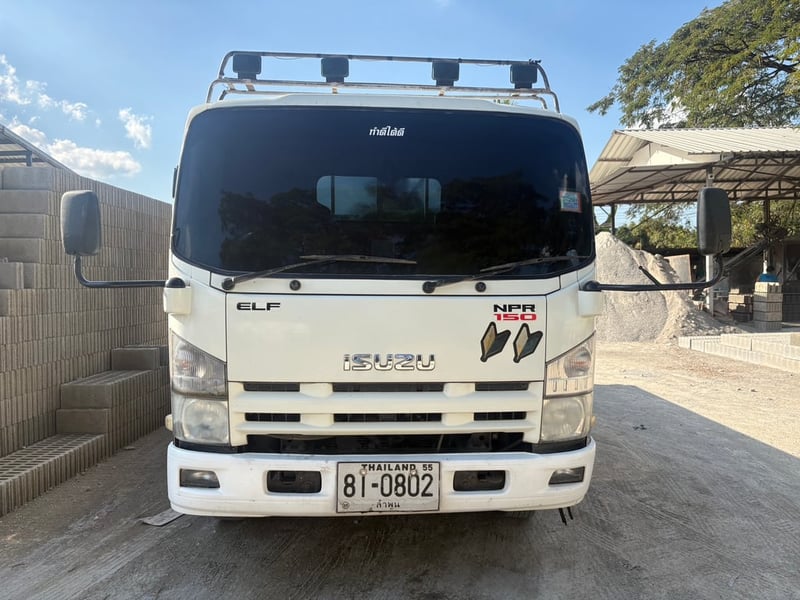 ISUZU NPR รถบรรทุก 6ล้อ กระบะยาว 4.3 ปี 57 ISUZU NPR รถบรรทุก 6ล้อ กระบะยาว 4.3 ปี 57