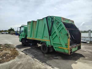 ISUZU NMR 130 รถขยะ ISUZU NMR 130 รถขยะ