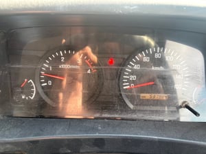 ISUZU NPR รถบรรทุก 6ล้อ กระบะยาว 4.8 ปี55