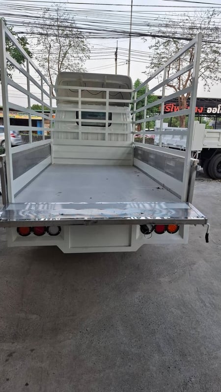 ISUZU NKR ปี 51 พร้อมใช้ ISUZU NKR ปี 51 พร้อมใช้