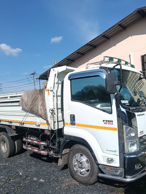 ISUZU FRR 210 ปี 63 ดั้มพ์สามมิตร เจ้าของขายเอง ISUZU FRR 210 ปี 63 ดั้มพ์สามมิตร เจ้าของขายเอง