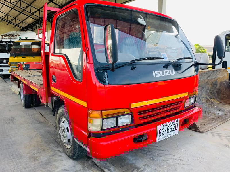 ISUZU NKR รถบรรทุก 6ล้อ พื้นเรียบ ปี44 ยาว 4.28