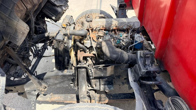 ISUZU NKR รถบรรทุก 6ล้อ พื้นเรียบ ปี44 ยาว 4.28