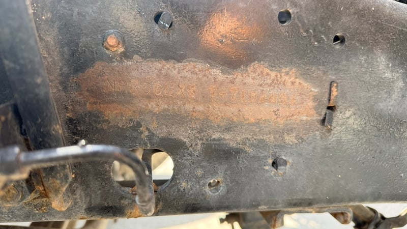 ISUZU NKR รถบรรทุก 6ล้อ พื้นเรียบ ปี44 ยาว 4.28