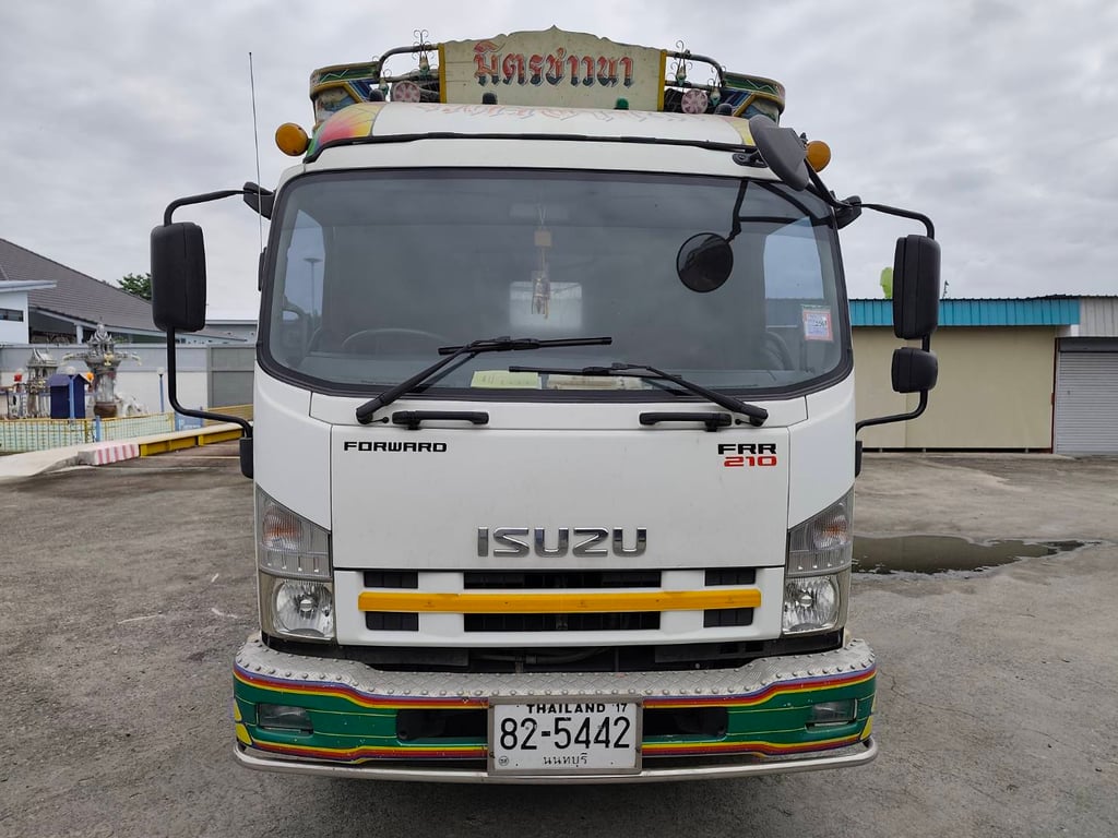ISUZU FRR 210 ปี 53 คอกยาว 6.5 เจ้าของขายเอง