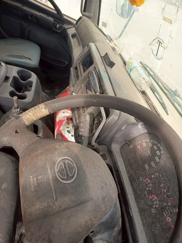 หัวลากฮีโน่ 344 ปี 57 มี 10 คัน 