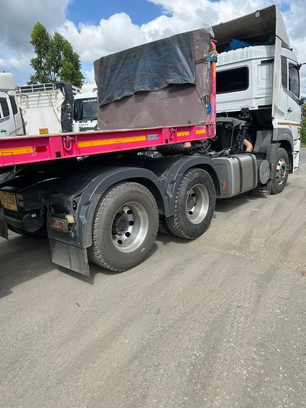 UD 390 ปี 65 หางพื้นเรียบพนัส 3 เพลา มี 3 คันให้เลือก