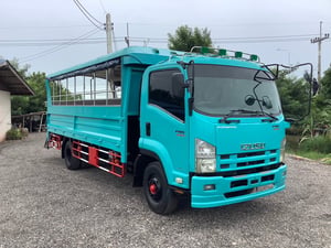 ISUZU FRR 210 ปี 53 ยาว 5.5 ISUZU FRR 210 ปี 53 ยาว 5.5