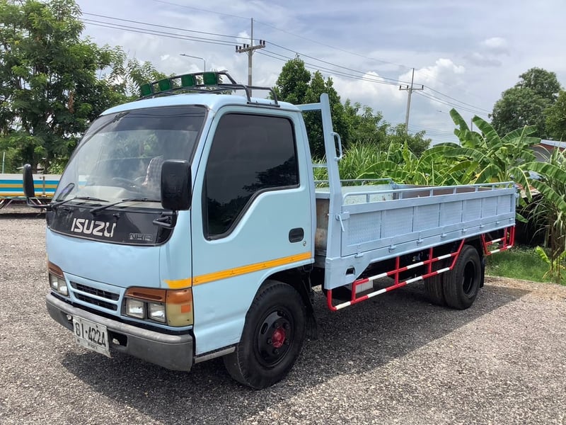 ISUZU NKR รถบรรทุก 6ล้อ กระบะเหล็ก ปี 45 ISUZU NKR รถบรรทุก 6ล้อ กระบะเหล็ก ปี 45