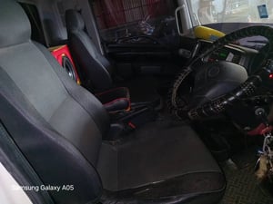 HINO FC รถบรรทุก 6ล้อ กระบะคอกสูง ปี56 HINO FC รถบรรทุก 6ล้อ กระบะคอกสูง ปี56