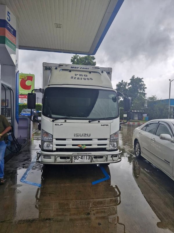 Isuzu NPR 150 แรง ปี 52 ตู้เย็นลบ 18 องศา ตู้ยาว 4.3 เมตร 