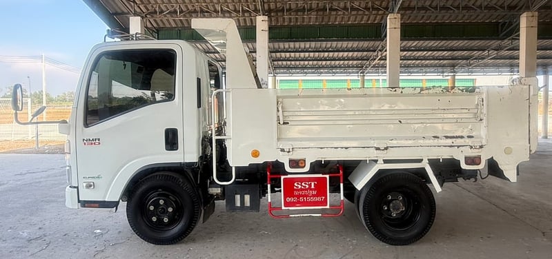 ISUZU NMR รถบรรทุก 6ล้อ ดั้มพ์ ปี66 ไมล์น้อยมาก
