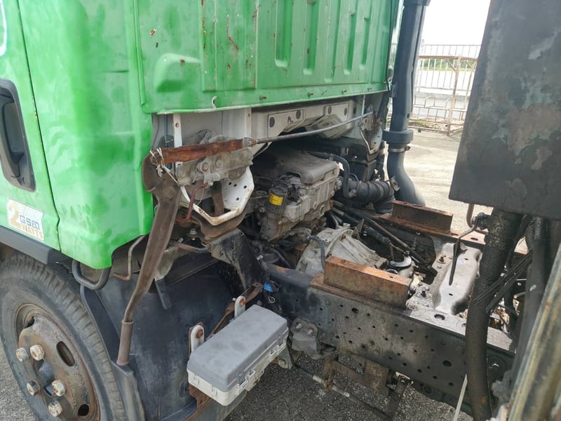 ISUZU NMR 130 รถขยะ ISUZU NMR 130 รถขยะ