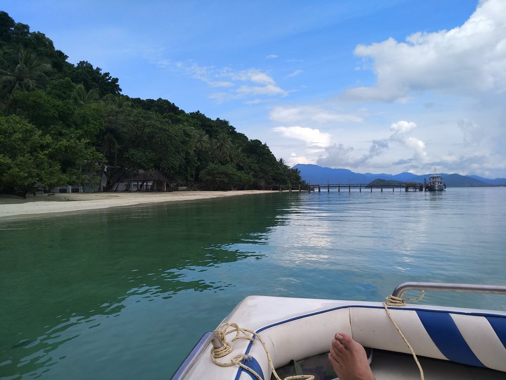 ขายเรือ