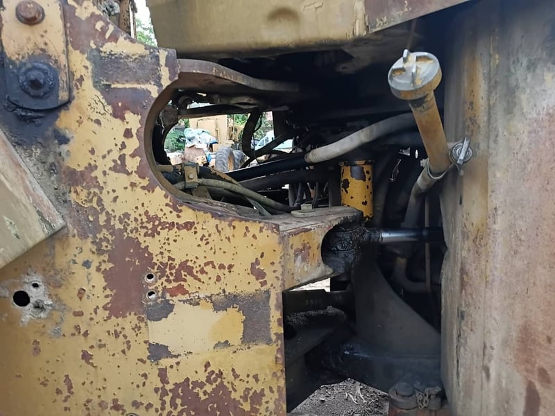  รถตักล้อยาง Cat 950 f 2 สนใจดูรถ 092-608-7999คุณเล็ก