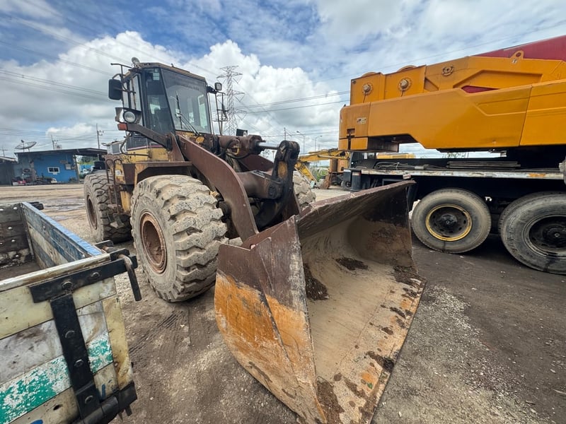  รถตักล้อยาง Cat 950 f 2 สนใจดูรถ 092-608-7999คุณเล็ก