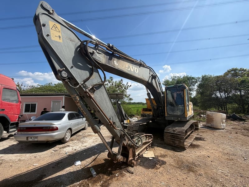 🚗รถขุด วอนโว่ EC210B PRIME ปี57  ✅สภาพพร้อมใช้งาน มีทะเบียน✅  💰ขายราคา 480,000 บาท รถอยุธยาวังน้อย