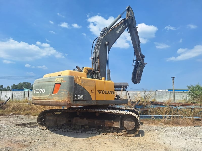 แบคโค210B แบคโค210B