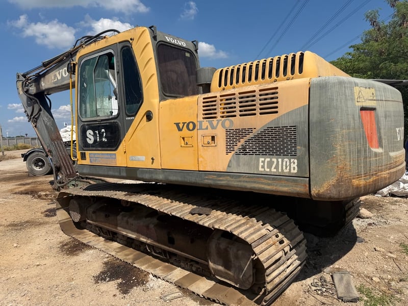🚗รถขุด วอนโว่ EC210B PRIME ปี57  ✅สภาพพร้อมใช้งาน มีทะเบียน✅  💰ขายราคา 480,000 บาท รถอยุธยาวังน้อย