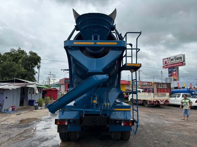 รถโม่ปูนซานี่326แรง