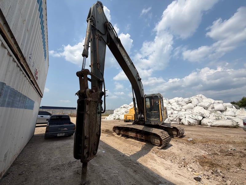 แบคโค210B แบคโค210B