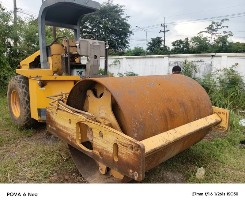 รถบด 10 ตัน Volvo ขายราคา 550,000 บาทมารับเองจังหวัดแพร่ทะเบียนพร้อม รถบด 10 ตัน Volvo ขายราคา 550,000 บาทมารับเองจังหวัดแพร่ทะเบียนพร้อม