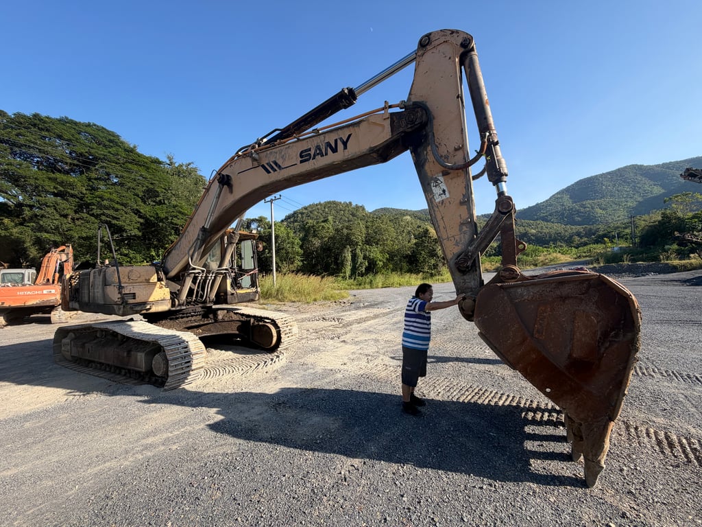 ขาย 650.000บาท แม็คโครซานี่ ปี2012 SY365C 34100Kg 12SY036721378 TS2510178-2012 สภาพพร้อมใช้งานสนใจดูรถจังหวัดแพร่ทะเบียนพร้อม ขาย 650.000บาท แม็คโครซานี่ ปี2012 SY365C 34100Kg 12SY036721378 TS2510178-2012 สภาพพร้อมใช้งานสนใจดูรถจังหวัดแพร่ทะเบียนพร้อม