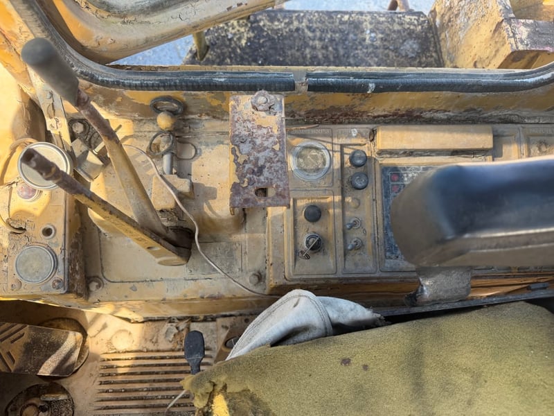 รถตักล้อยางCat 966D