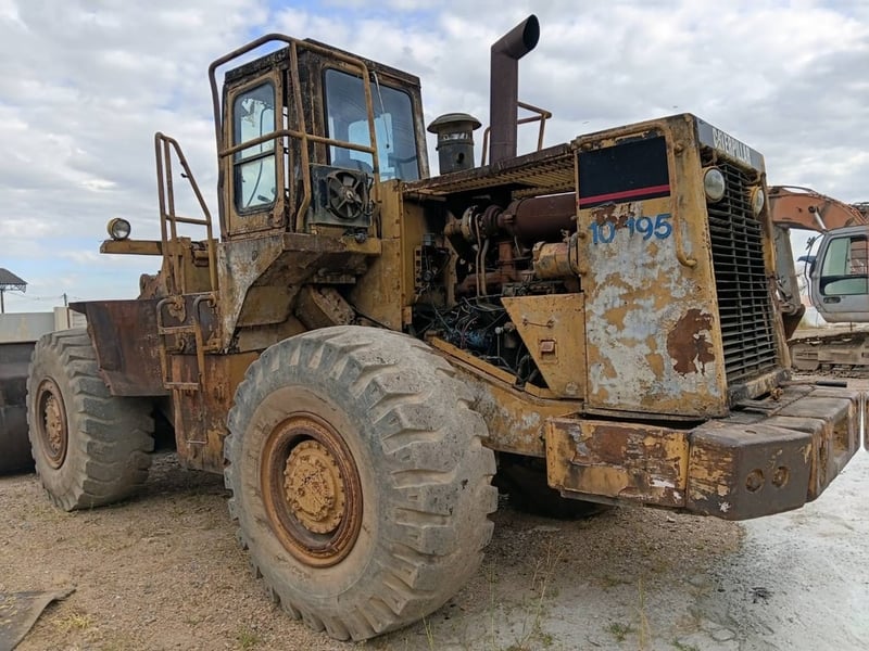 รถตักล้อยางCat 966D