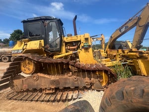 ขายแทร็กเตอร์D5HLGP ตู้แอร์เกียร์ทอล์คสภาพพร้อมใช้งานเอกสารพร้อมโอนดูคลิปวิดีโอเพิ่มเติมได้ครับโทร 0926087999 คุณเล็ก