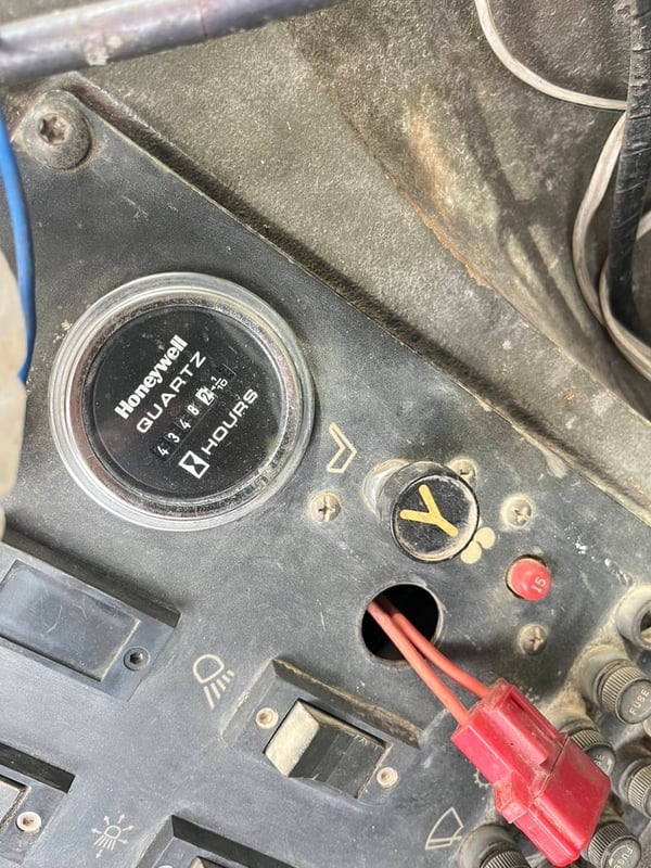  รถตักล้อยาง Cat 950 f 2 สนใจดูรถ 092-608-7999คุณเล็ก