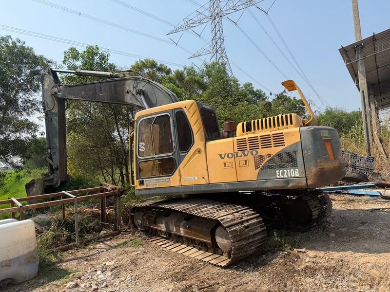 🚗รถขุด วอนโว่ EC210B PRIME ปี57  ✅สภาพพร้อมใช้งาน มีทะเบียน✅  💰ขายราคา 480,000 บาท รถอยุธยาวังน้อย