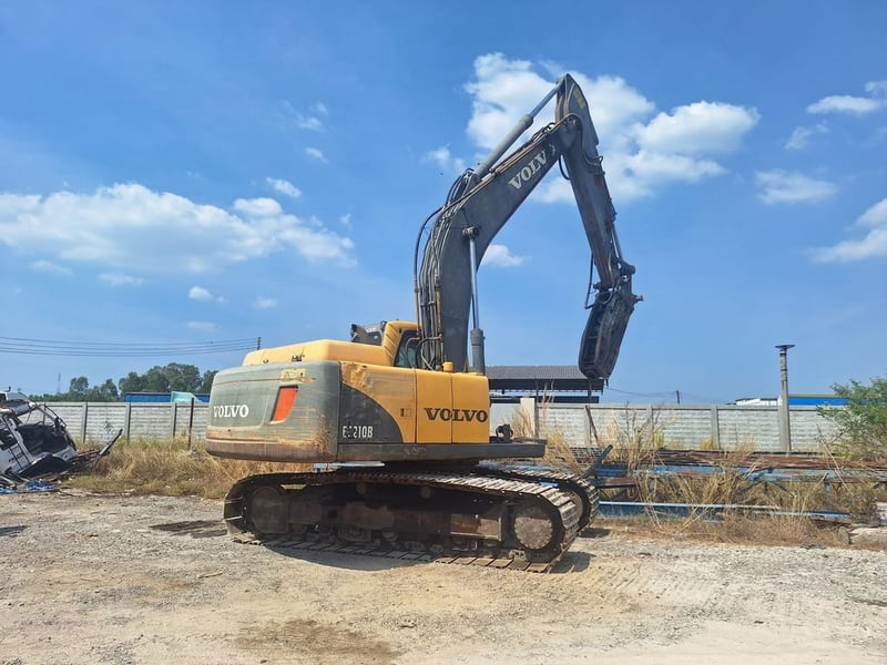 แบคโค210B แบคโค210B