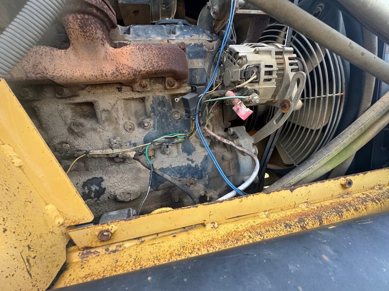 CAT424D ตักหน้าขุดหลังจอดนานเอกสารมีขายตามสภาพ เพลาเดียว ขาย 195000บาท 