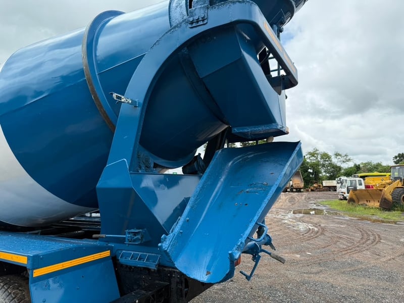 รถโม่ปูนซานี่326แรง