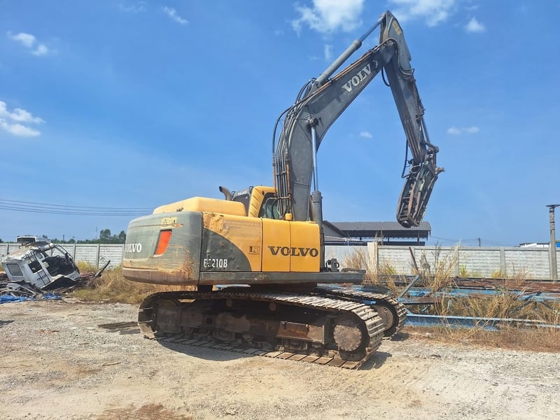 แบคโค210B แบคโค210B