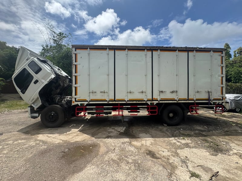 หกล้ออีซูซุ200แรงปี51