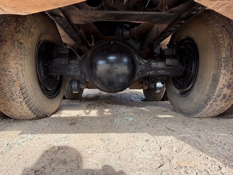 ขาย 550,000 บาท สิบล้อ Isuzu เครื่อง 195 แรง 2 เพลา บรรจุน้ำได้ 15,000 ลิตร มีระบบดูดน้ำ สภาพพร้อมใช้งาน สนใจดูรถที่ร้านเมืองบุรีรัมย์