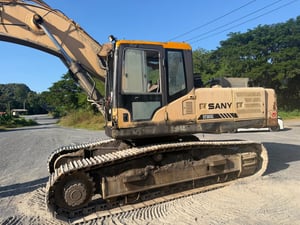 ขาย 650.000บาท แม็คโครซานี่ ปี2012 SY365C 34100Kg 12SY036721378 TS2510178-2012 สภาพพร้อมใช้งานสนใจดูรถจังหวัดแพร่ทะเบียนพร้อม